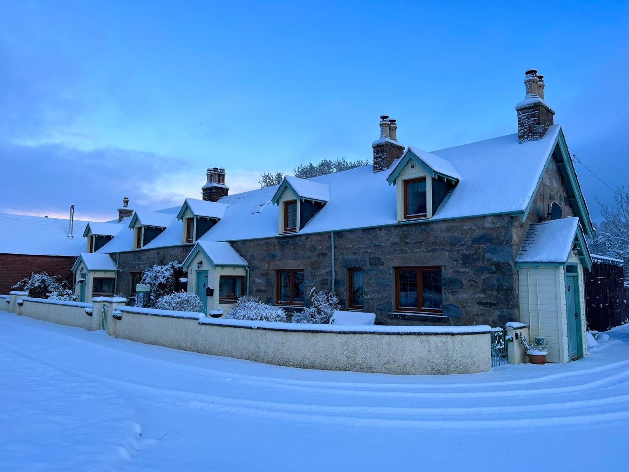 Rosemount Cottage One- Highland Cottage Garve Exterior foto